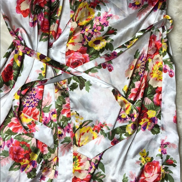 Floral Silk Robe - Picture 3 of 3
